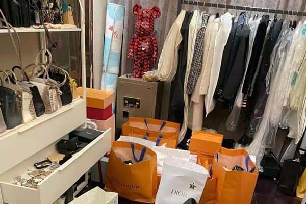 临夏州永靖回收一线品牌衣服